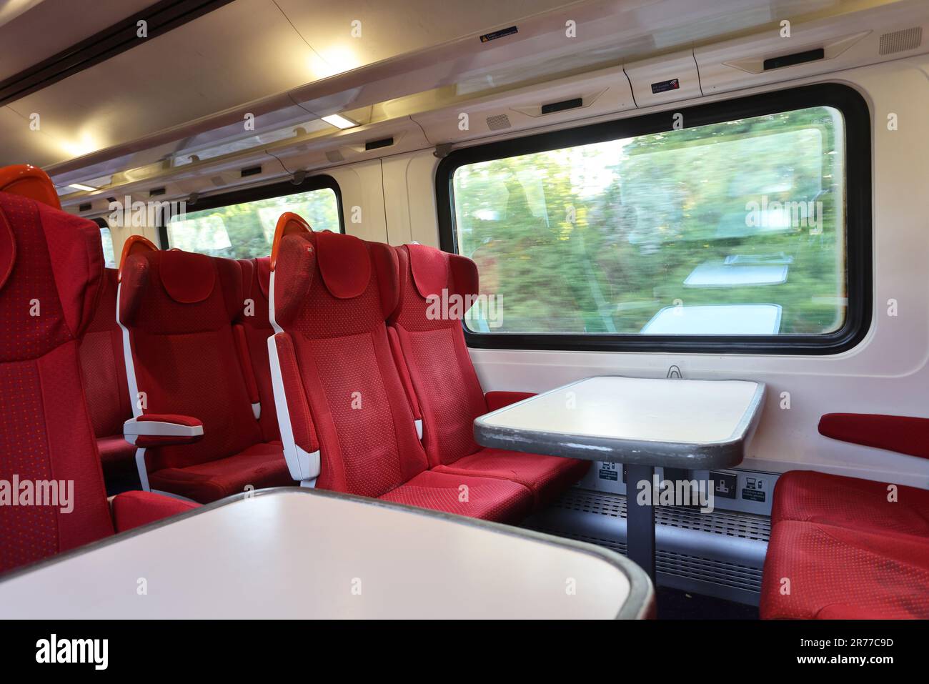 Interno di una carrozza ferroviaria vuota, Regno Unito Foto Stock