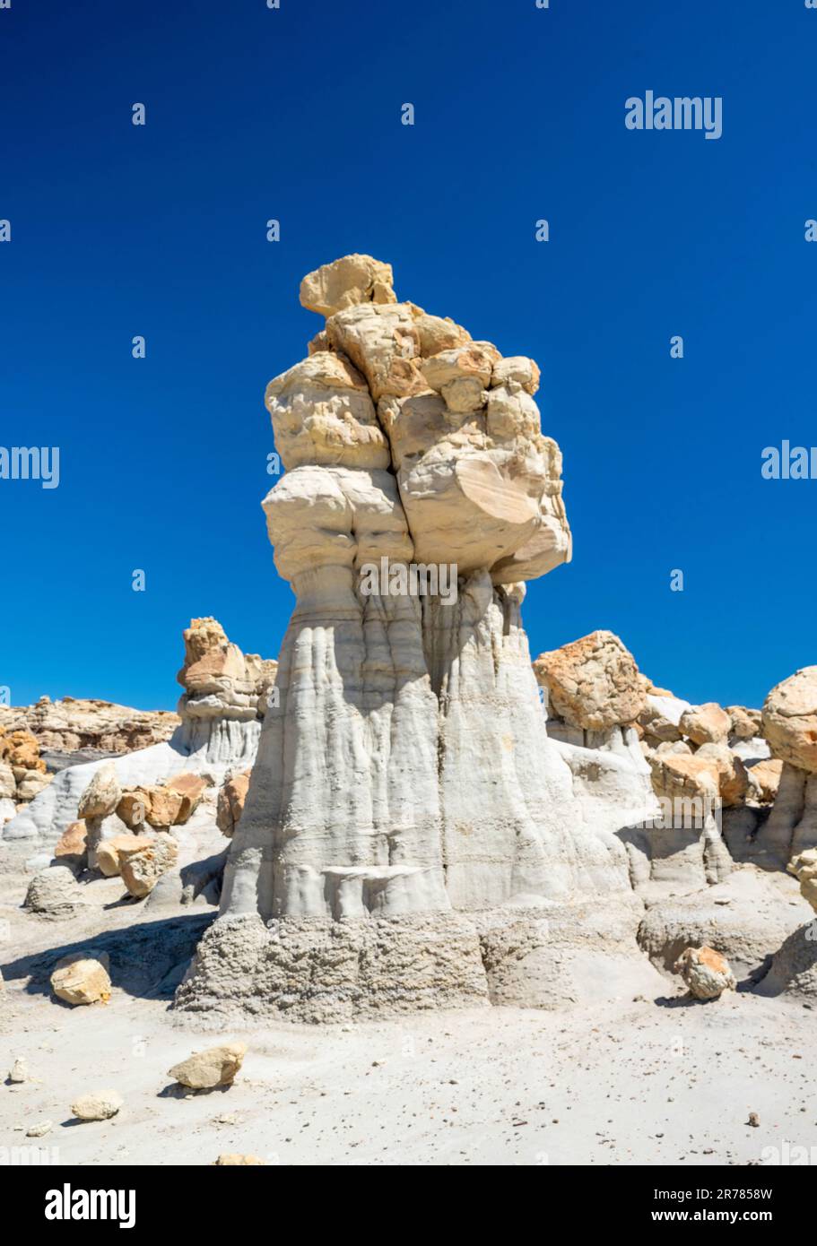 Un altro mondo di hoo doos in remoto, rurale New Mexico, Stati Uniti. Foto Stock