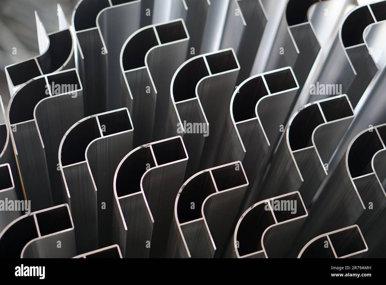 Profili in alluminio utilizzati in applicazioni industriali Foto Stock