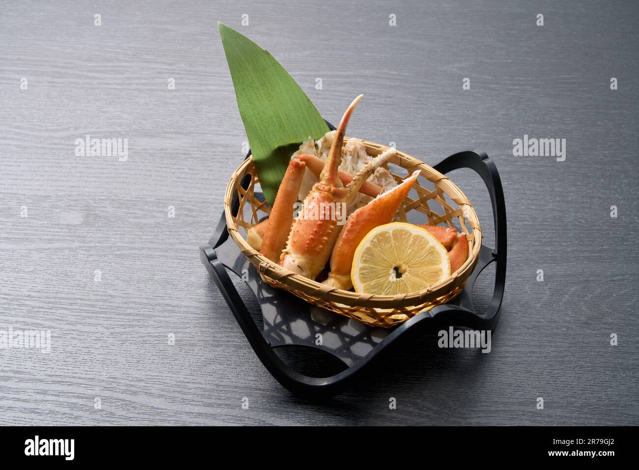 Cucina giapponese, granchio da neve bollito al sale Foto Stock