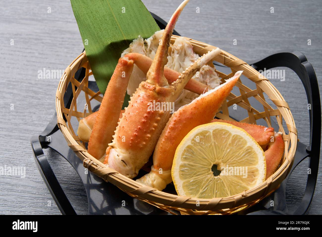 Cucina giapponese, granchio da neve bollito al sale Foto Stock