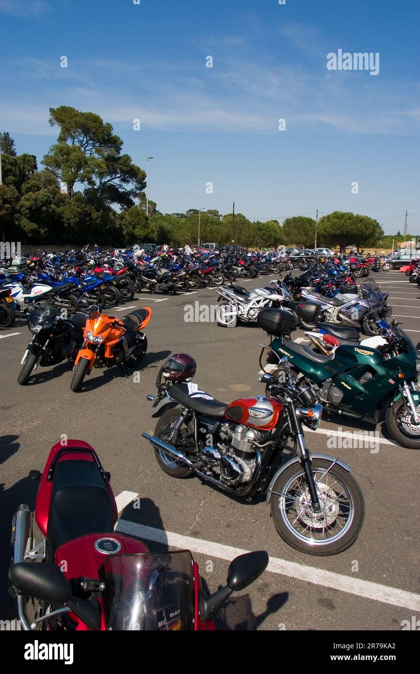 Parcheggio per motociclette. Festival motociclistico, sport meccanico. Montpellier, Occitania, Francia Foto Stock