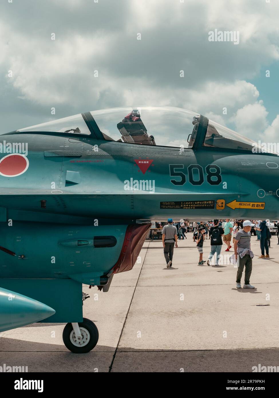 Un aereo militare alla base aerea di Kadena a Okinawa, Giappone. Foto Stock