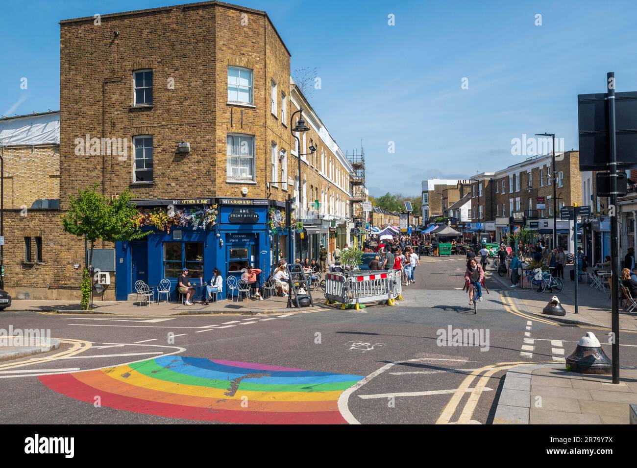 Broadway Market a East London in una giornata di sole. Foto Stock