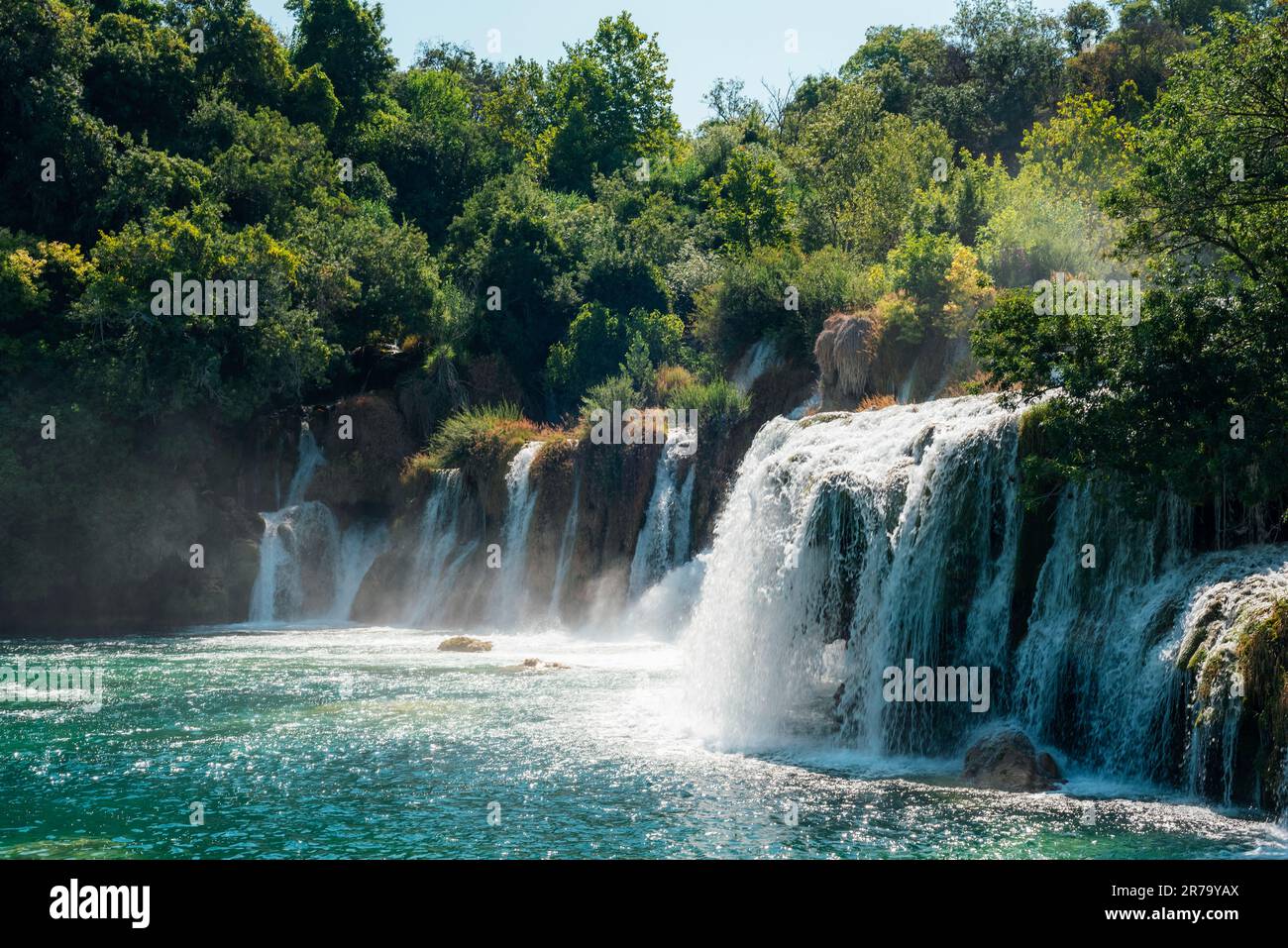 Splendide cascate nel Parco Nazionale di Krka. Skradinski Buk, Dalmazia, Croazia. Foto Stock