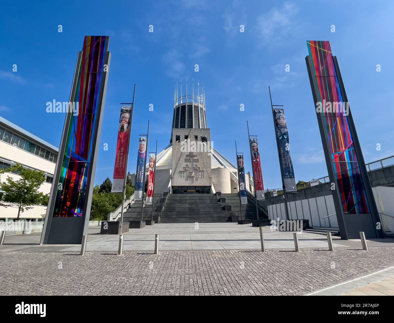 Vista esterna della Cattedrale metropolitana di Liverpool Foto Stock