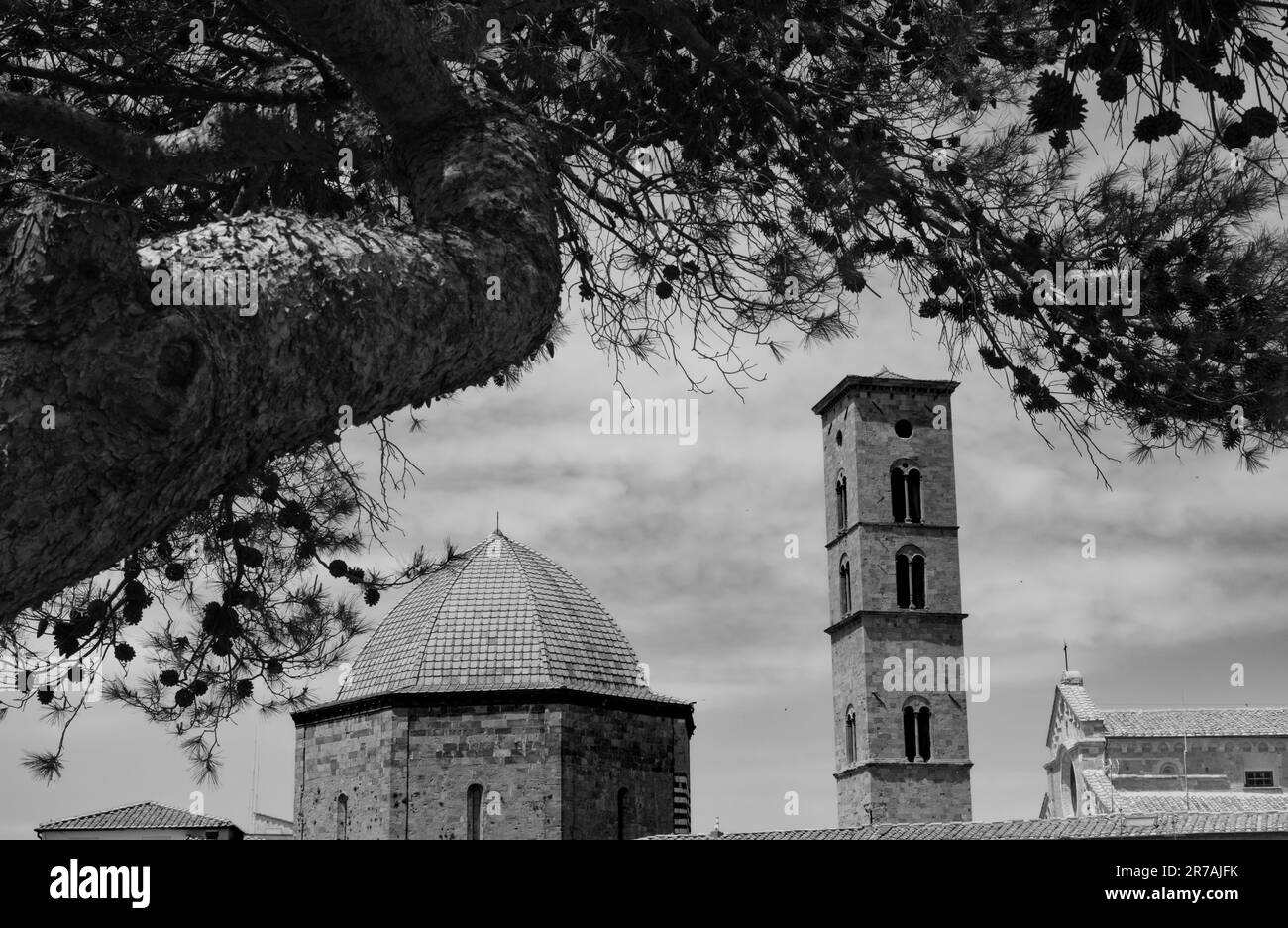 Veduta del Battistero di San Giovanni nel centro storico di Volterra, diocesi di Volterra in Toscana. Foto Stock