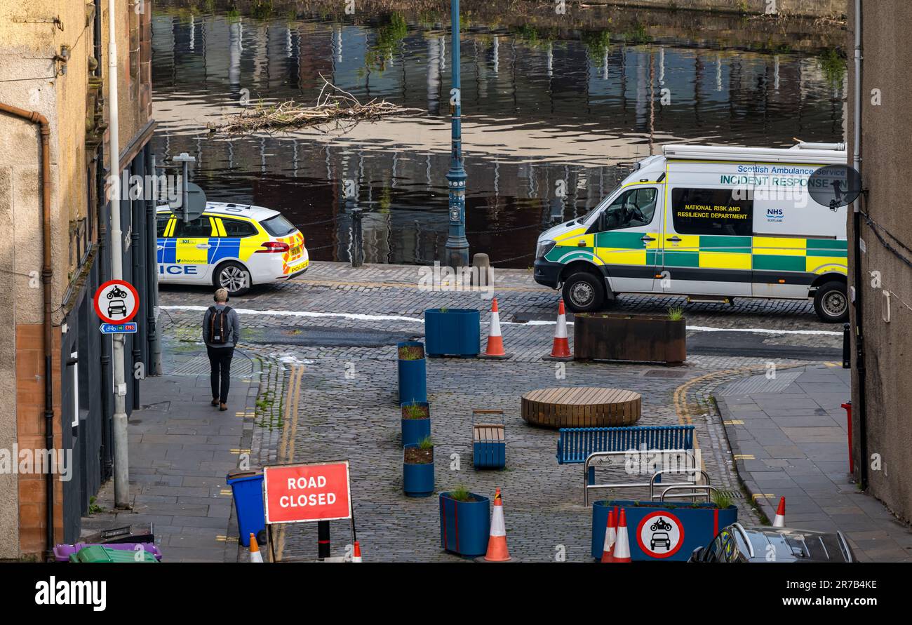 Leith, Edimburgo, Scozia, Regno Unito, 14 giugno 2023. Corpo dell'uomo scomparso trovato sulla riva: I servizi di emergenza sono chiamati sulla riva questa mattina presto. Si pensa che l'uomo sia Zyrynyl Melendres, di 23 anni. Non ci sono apparenti circostanze sospette. Crediti: Sally Anderson/Alamy Live news Foto Stock