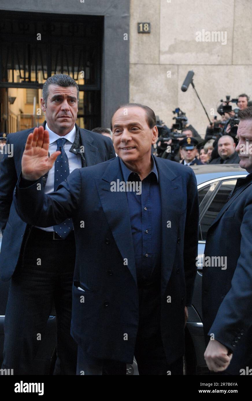 Milano, . 14th giugno, 2023. Milano, 14-06-2023 ARCHIVIO - SILVIO BERLUSCONI al centro 2010 Credit: Independent Photo Agency/Alamy Live News Foto Stock