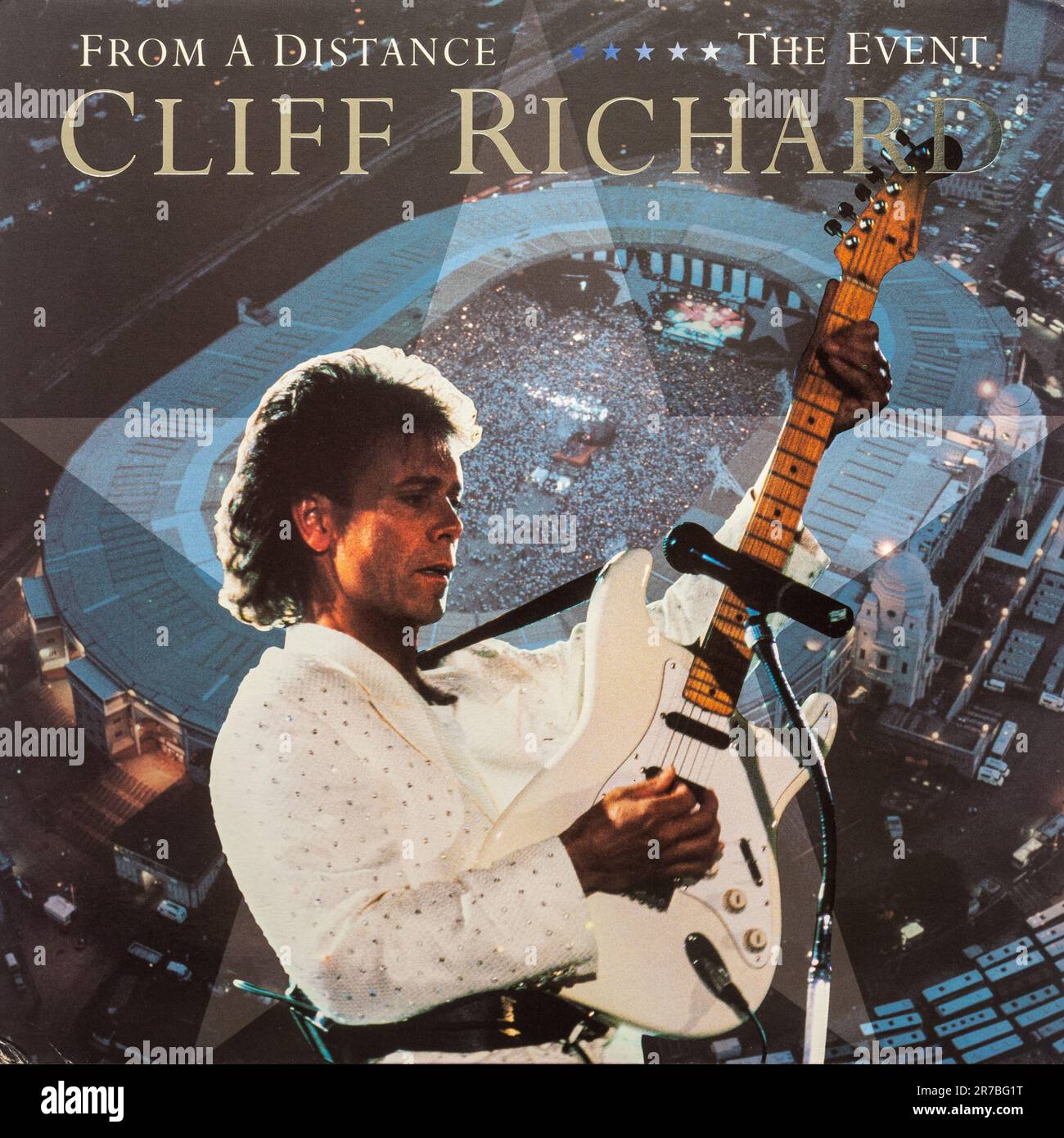 From a Distance: The Event, album live di Cliff Richard, copertina del disco in vinile Foto Stock