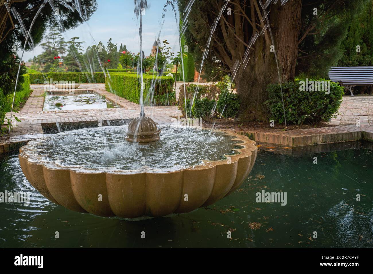 Fontana dei Giardini Generalife dell'Alhambra - Granada, Andalusia, Spagna Foto Stock