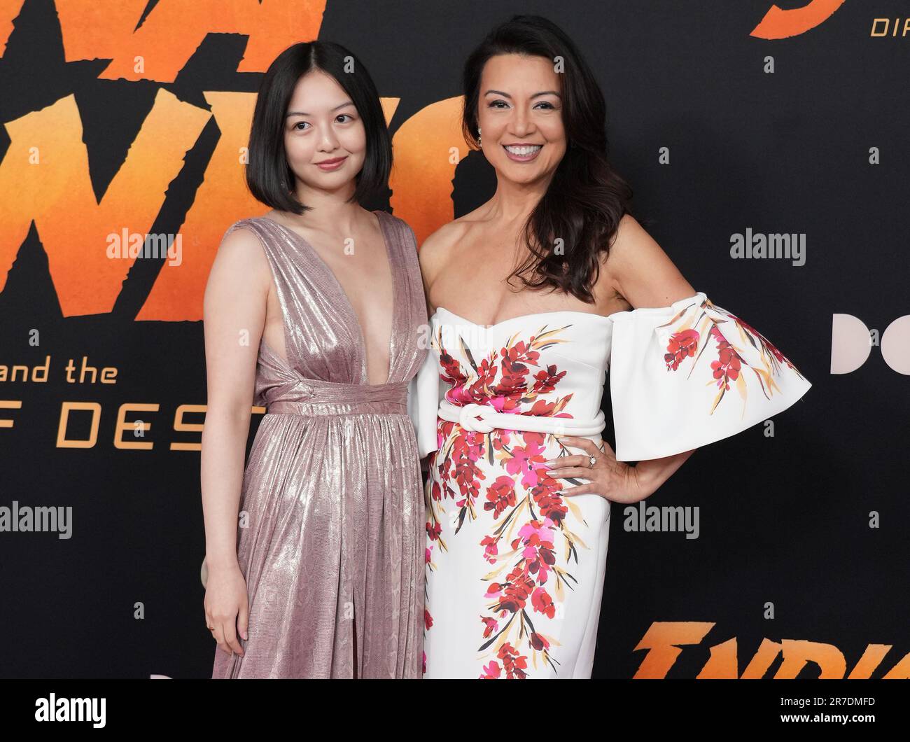 Los Angeles, Stati Uniti. 14th giugno, 2023. (L-R) Michaela Zee e Ming-Naw Wen arrivano all'INDIANA JONES dei Lucasfilms E AL DIAL OF DESTINY Los Angeles Premiere tenuto al Dolby Theatre di Hollywood, CA mercoledì 14 giugno 2023. (Foto di Sthanlee B. Mirador/Sipa USA) Credit: Sipa USA/Alamy Live News Foto Stock