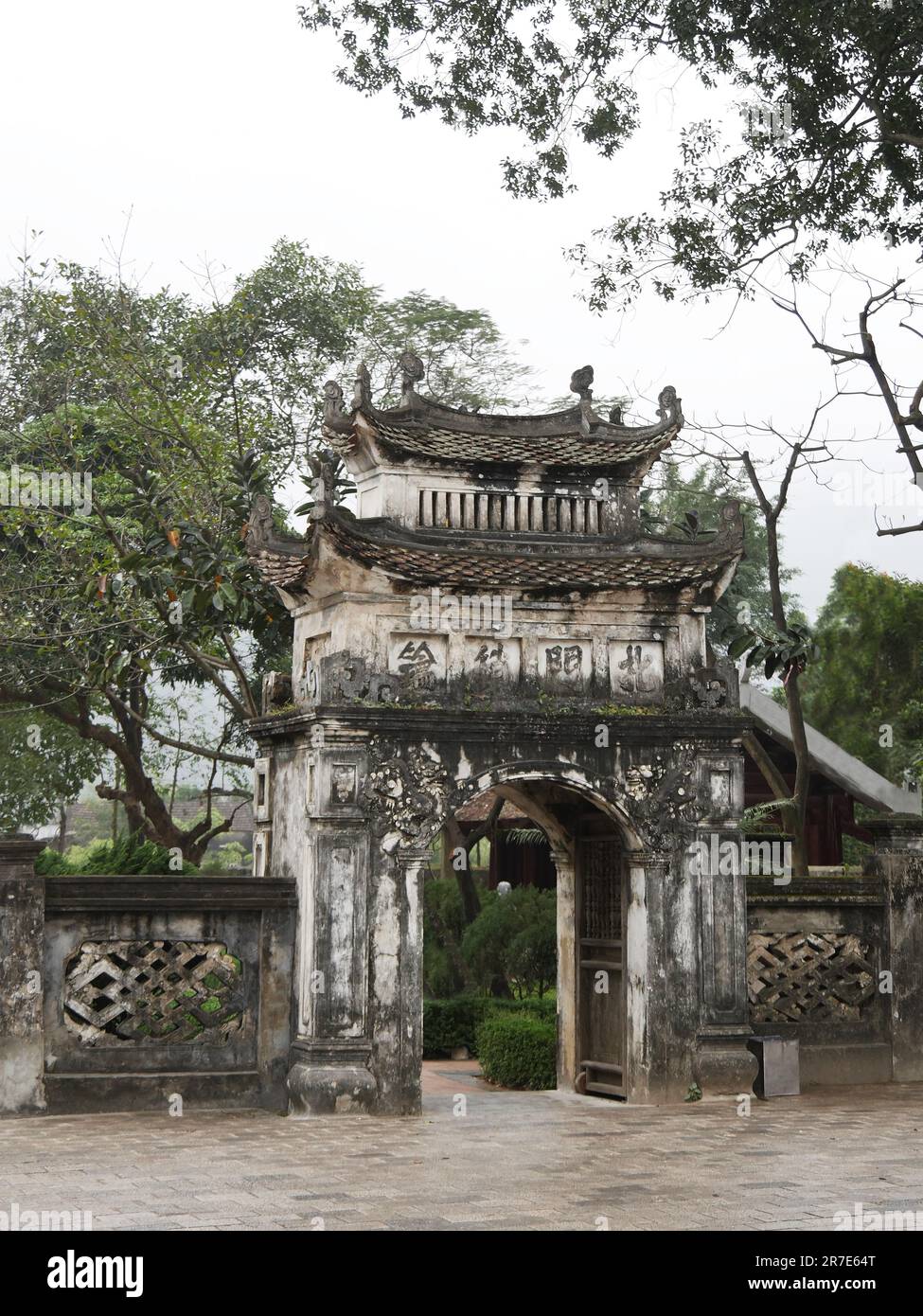 Vietnam, Hoa Lu, tomba dell'Imperatore Dinh Foto Stock