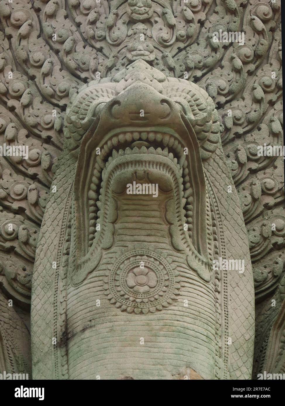 Il Tempio di Angkor Wat, il Capo del serpente, la Provincia di Siem Reap, il complesso del Tempio di Angkor, patrimonio dell'umanità dell'UNESCO nel 1192, costruito al XII secolo Foto Stock