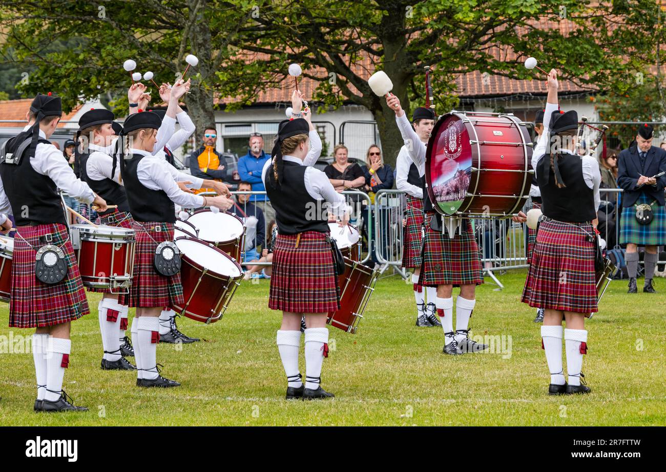 Band di pipe che si esibisce a Highland Games, North Berwick, Scozia, Regno Unito Foto Stock
