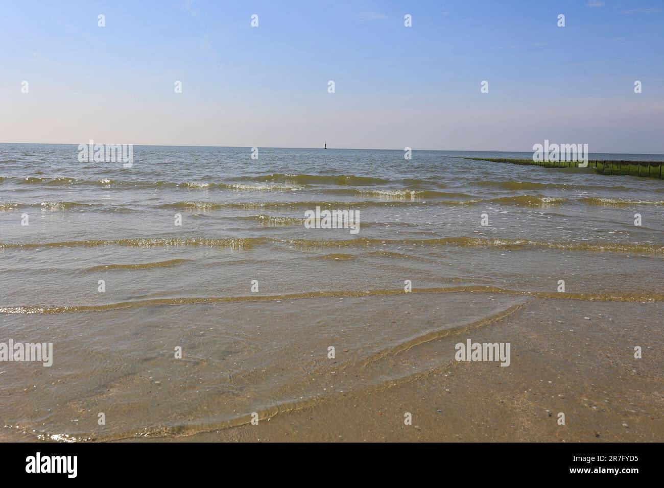 Vista sulla spiaggia di Borkum fino al Mare del Nord Foto Stock