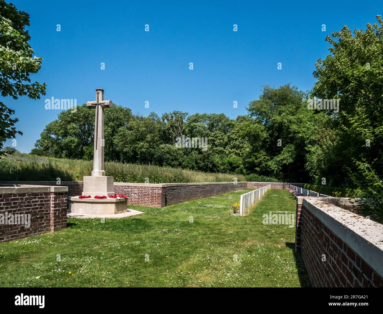 Il Devonshire Cemetery segna la posizione di una trincea britannica che trascurava le posizioni tedesche durante la prima guerra mondiale il primo giorno della battaglia della somme Foto Stock