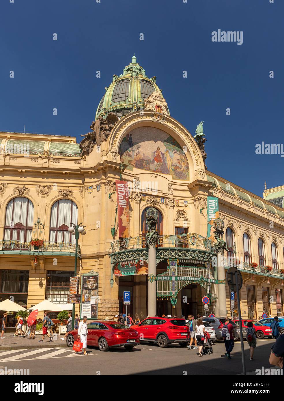 PRAGA, REPUBBLICA CECA, EUROPA - Casa Municipale, una sala concerti art nouveau nel quartiere di stare Mesto. Obecni Dum Foto Stock