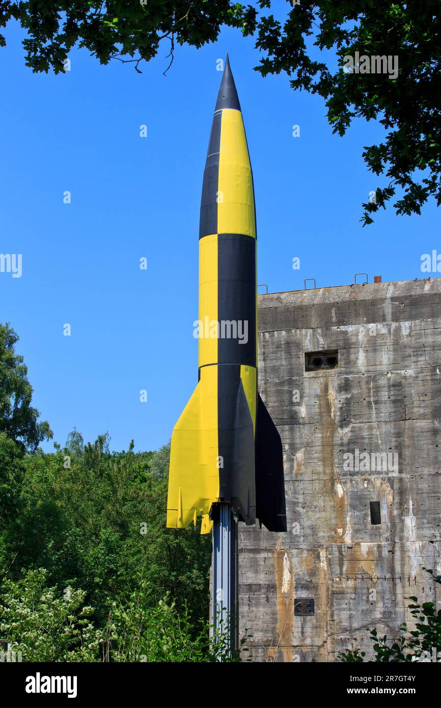 Un missile balistico guidato a lungo raggio V-2 (A-4) della seconda guerra mondiale (il primo al mondo) al Bunker of Eperlecques (Pas-de-Calais), Francia Foto Stock