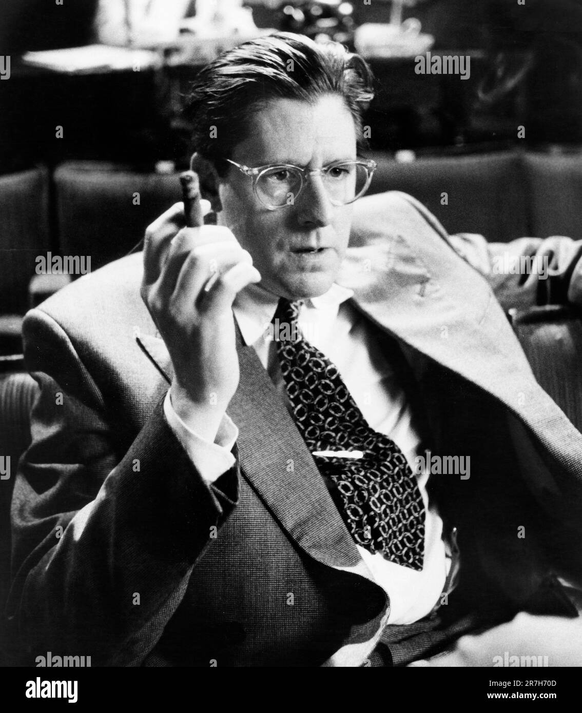 Edward Herrmann, on-set of the Cable Television Movie, 'Murrow', HBO Premiere Films, 1986 Foto Stock