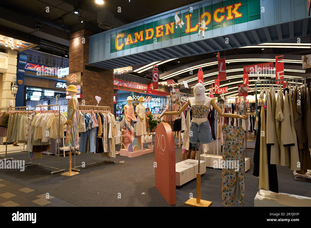 PATTAYA, THAILANDIA - CIRCA APRILE 2023: All'interno del Terminal 21 Pattaya. Foto Stock