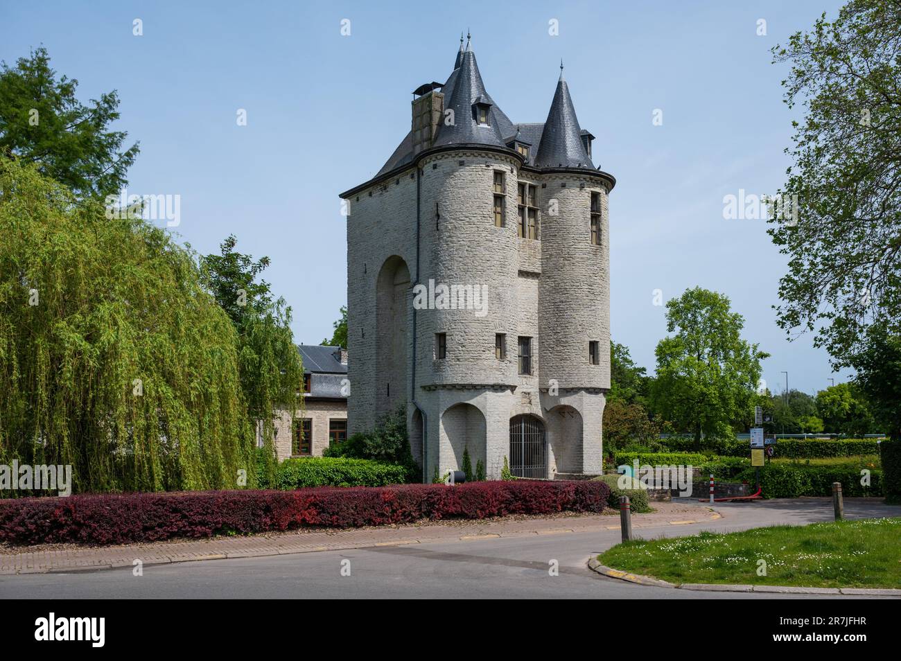 Machelen, Brabante Fiammingo, Belgio - 29 maggio 2023 - Torre medievale del Padiglione Marga Foto Stock