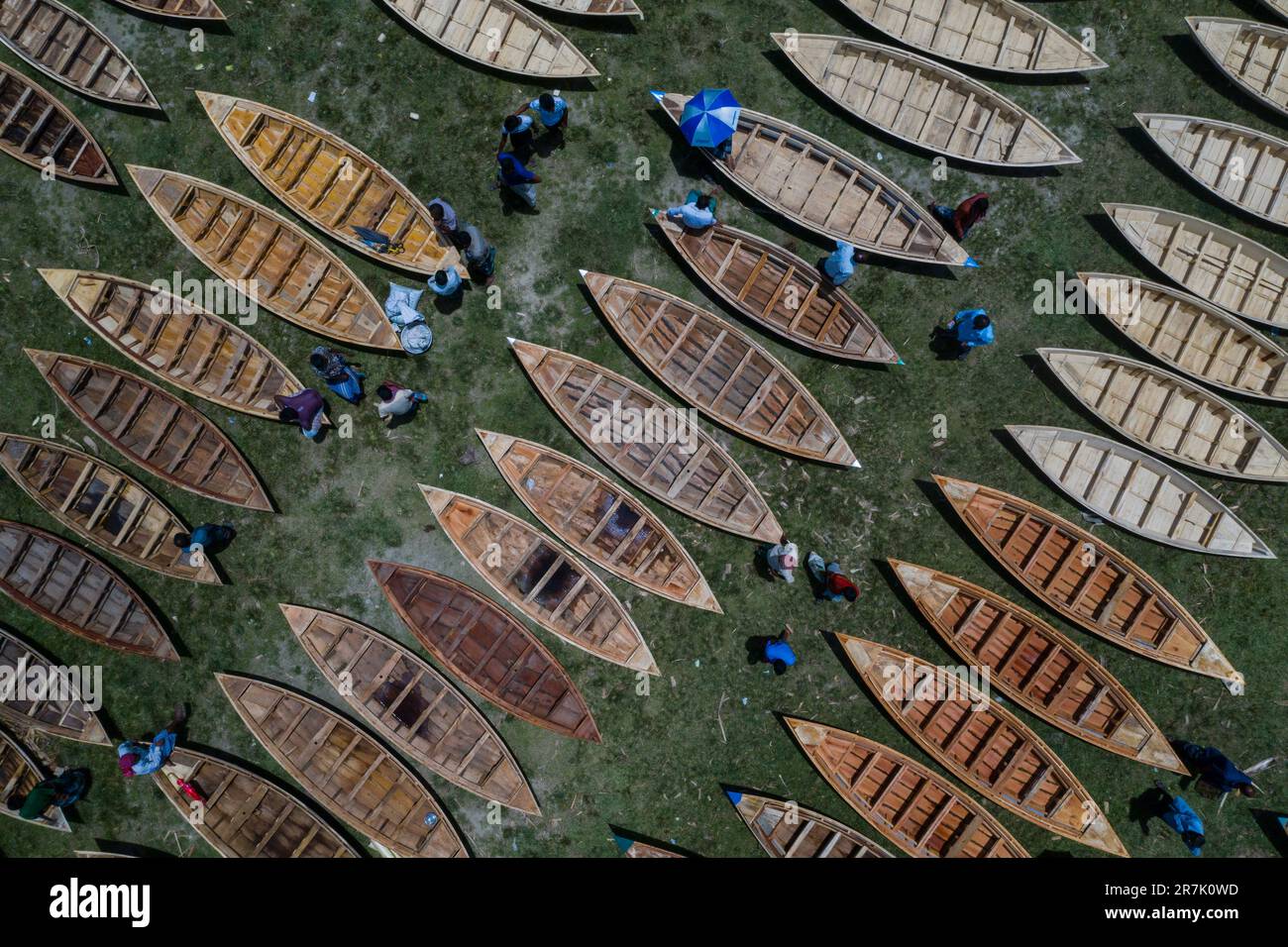 Una vista aerea del mercato delle barche in legno a Ghior a Manikganj. Bangladesh Foto Stock