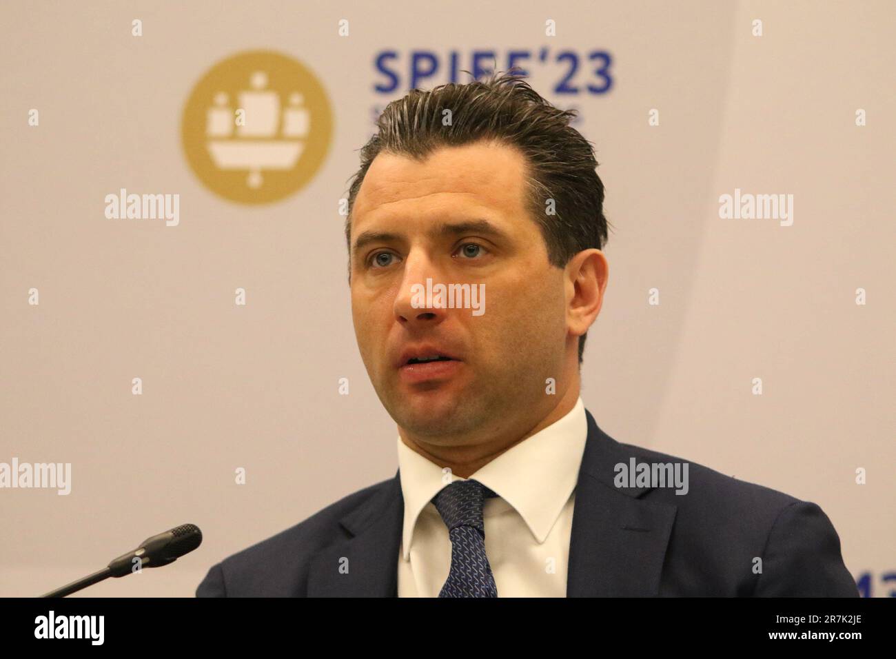 San Pietroburgo, Russia. 15th giugno, 2023. Roman Rotenberg, allenatore capo del club di hockey SKA, partecipa a una sessione sullo Sport nella Nuova realtà: Dalla competizione al prodotto nel quadro della St Petersburg International Economic Forum 2023 (SPIEF 2023). (Foto di Konstantinov/SOPA Images/Sipa USA) Credit: Sipa USA/Alamy Live News Foto Stock