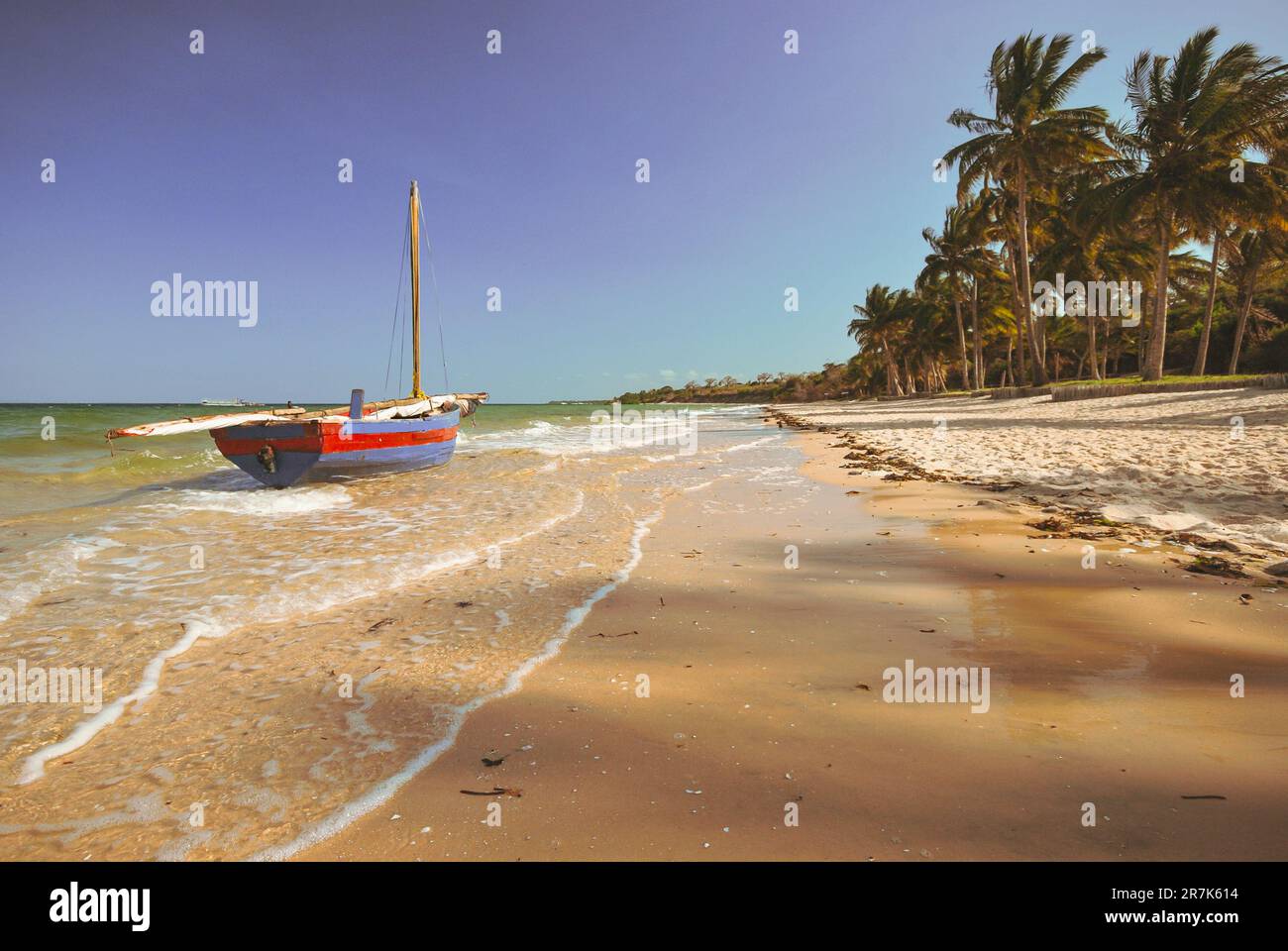 Sambuco in barca a vela a Vilanculos Beach Mozambico. Foto Stock