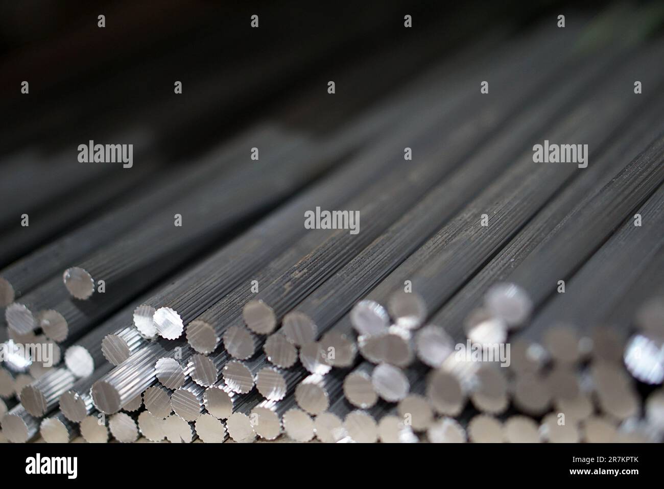 Profili in alluminio utilizzati in applicazioni industriali Foto Stock