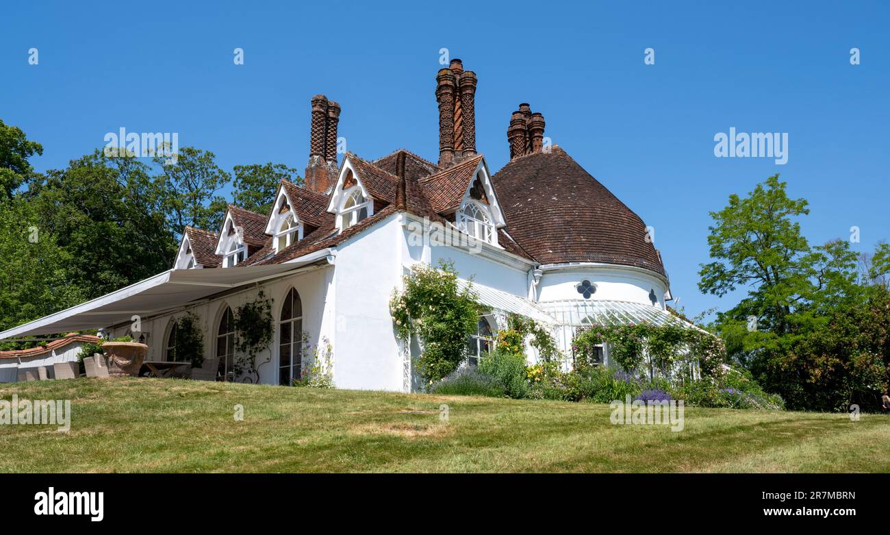 Houghton Lodge - Cottage stile ornee - grado II casa elencata - River Test, Houghton, Hampshire, Inghilterra, Regno Unito Foto Stock