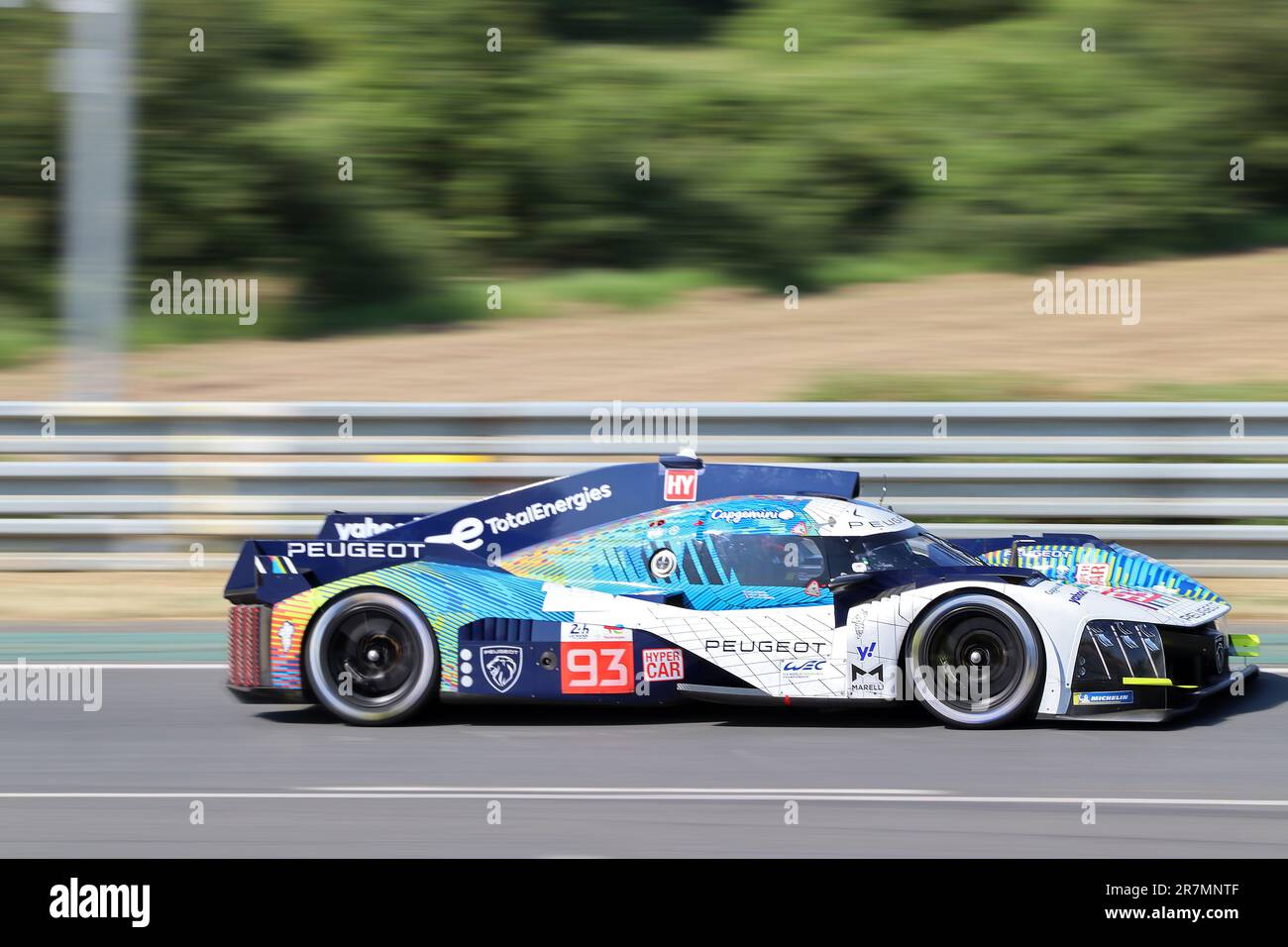 24h du Mans 2023 - energie totali Peugeot 9X8 - Paul di resta , Mikkel Jensen , Jean-Éric Vergne Foto Stock