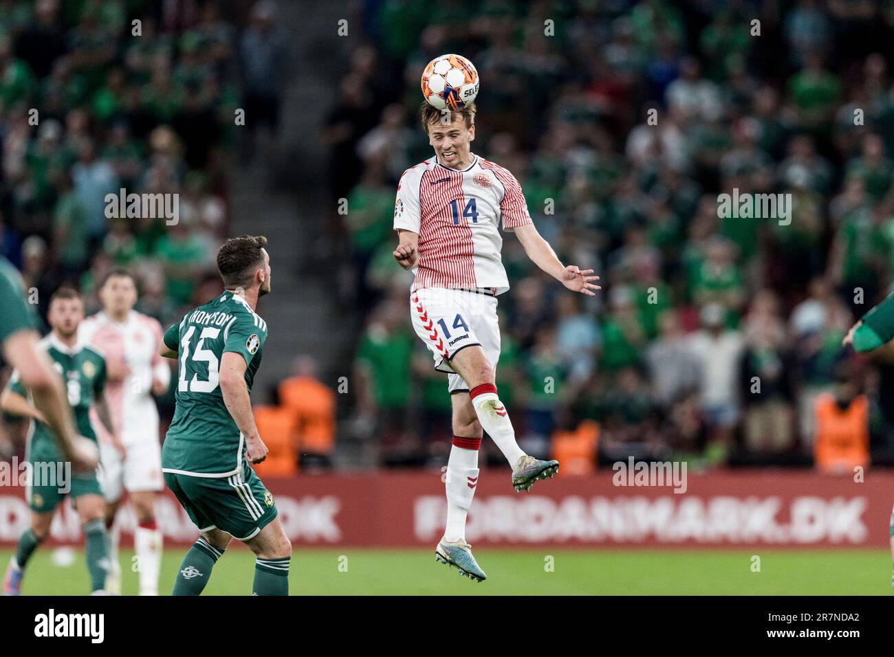 Copenaghen, Danimarca. 16th giugno, 2023. Mikkel Damsgaard (14) di Danimarca visto durante la partita di qualificazione UEFA euro 2024 tra Danimarca e Irlanda del Nord a Parken a Copenaghen. (Photo Credit: Gonzales Photo/Alamy Live News Foto Stock