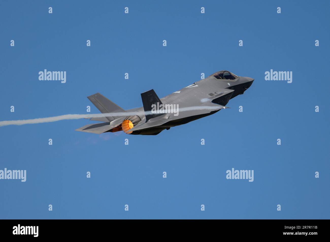 US Air Force F-35A velivolo Stealth in volo Foto Stock