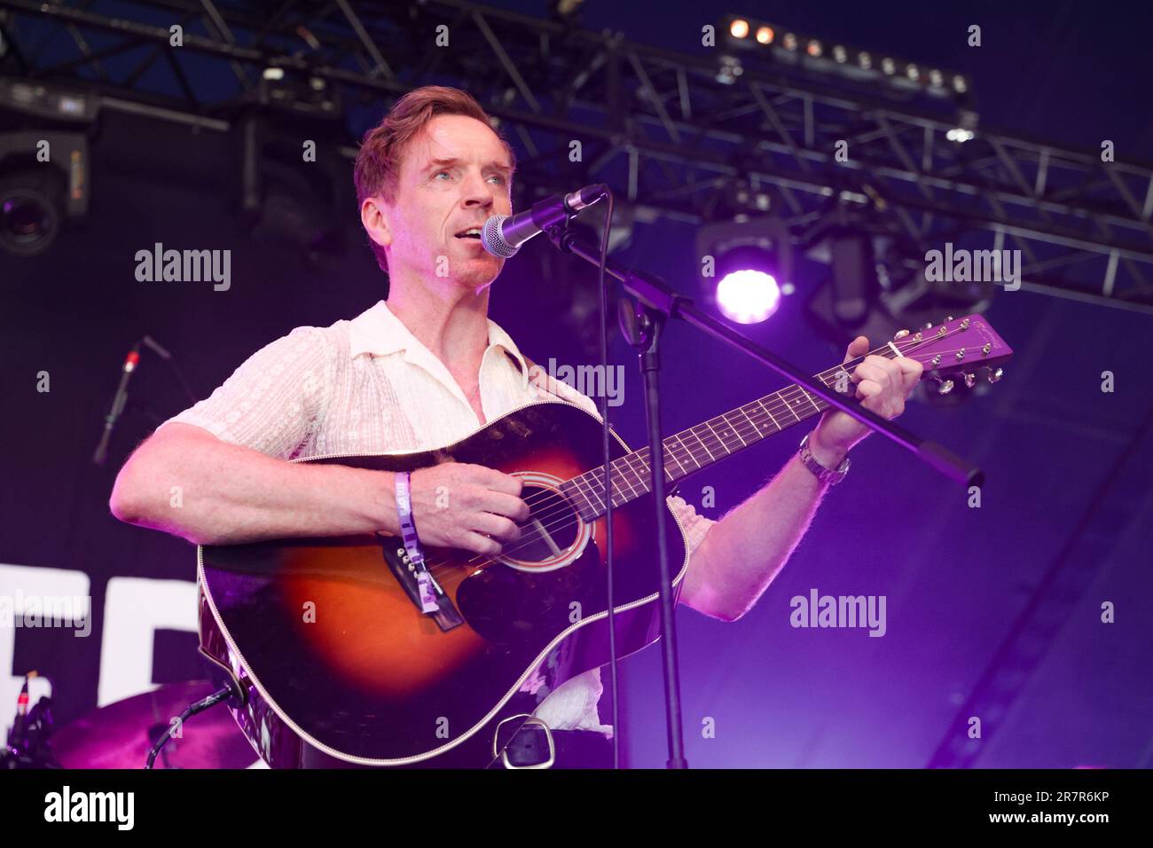 Black Deer Festival, Kent, Regno Unito - 16th giugno 2023. Damian Lewis esegue una canzone dal suo album Mission Creep rilasciato oggi. Credit Jill o'Donnell/Alamy Live News Foto Stock