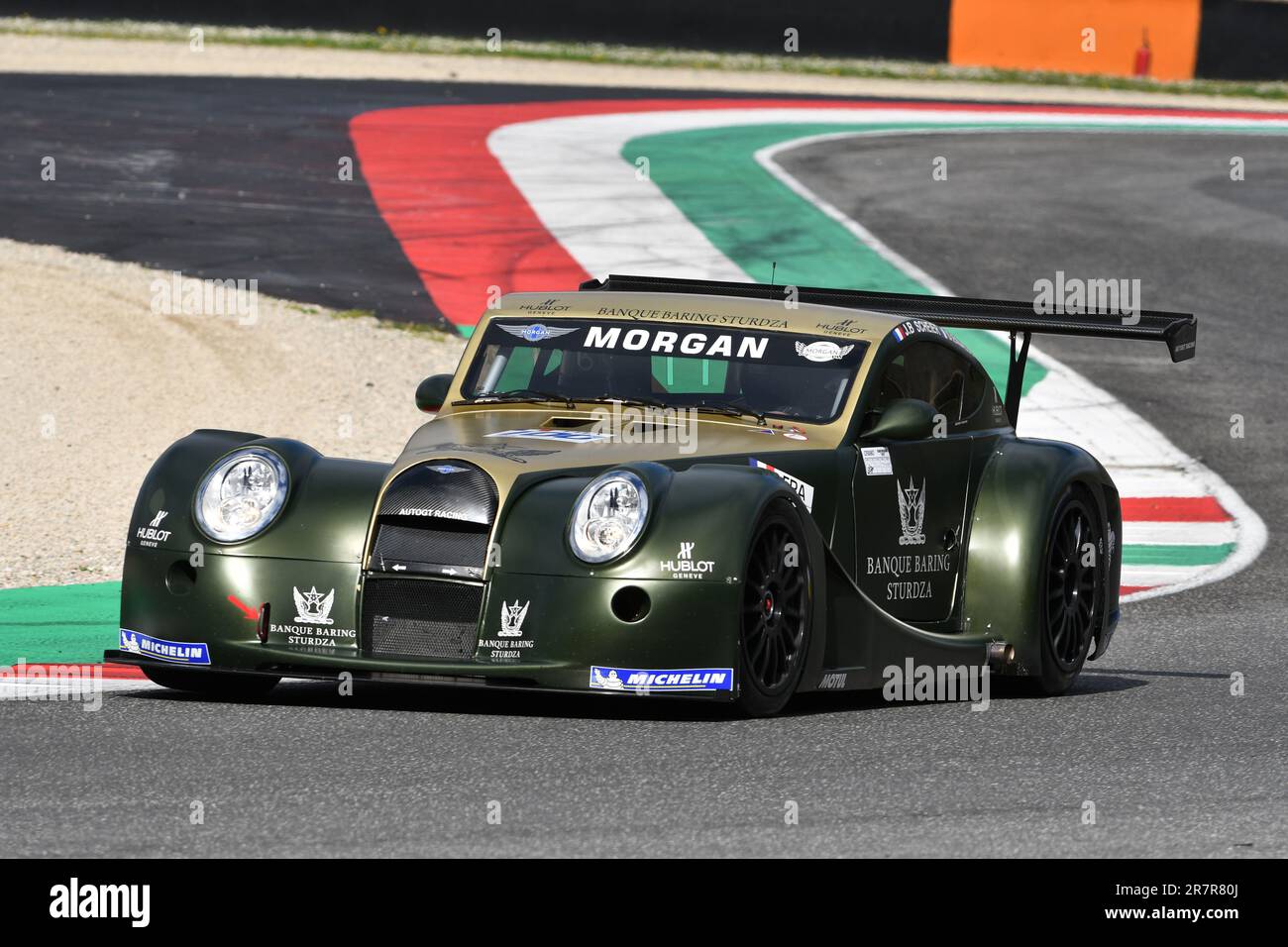 Scarperia, 2 aprile 2023: Morgan Aero 8 GT3° anno 2009 in azione durante il Mugello Classic 2023 sul circuito del Mugello in Italia. Foto Stock