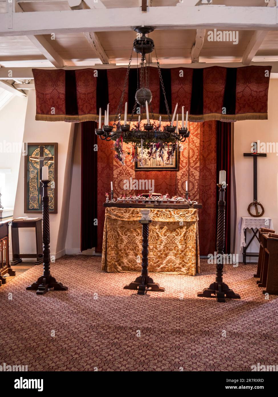 Questo è l'interno della Cappella a Talbot House nella città belga di Poperinge conosciuta durante la prima guerra mondiale come Pop Foto Stock