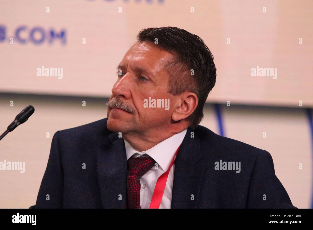 San Pietroburgo, Russia. 16th giugno, 2023. Victor But, un uomo d'affari russo condannato nel 2012 negli Stati Uniti per 25 anni in prigione per l'intenzione di effettuare illegalmente il traffico di armi e sostenere il terrore, partecipa a una sessione sul multiculturalismo vs valori tradizionali: L'aspetto etico nell'industria globale dell'intrattenimento e dei media nel quadro della St. Petersburg International Economic Forum 2023 (SPIEF 2023). Credit: SOPA Images Limited/Alamy Live News Foto Stock