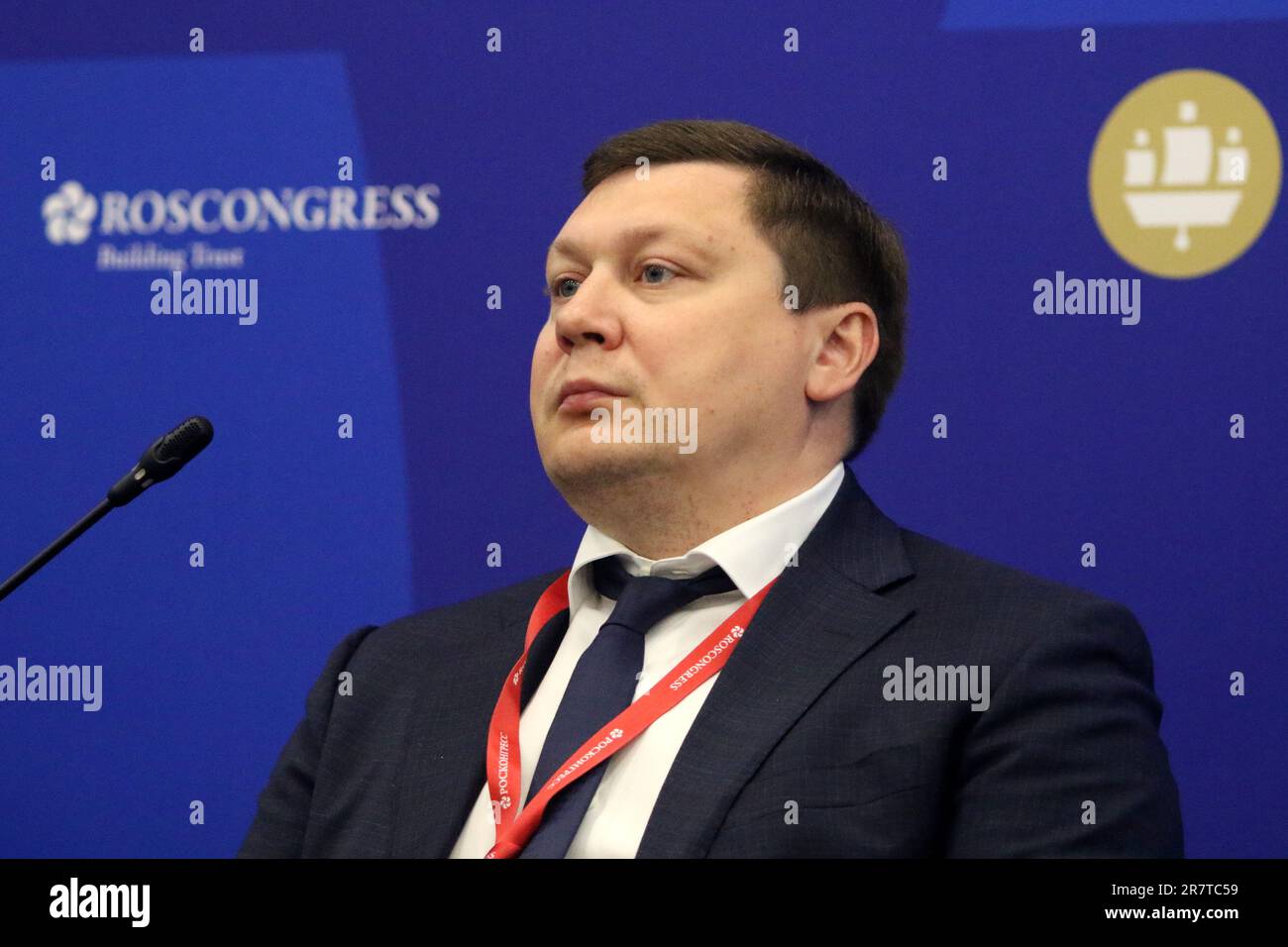 Maxim Mitrofanov, Segretario Generale dell'Unione Calcio Russa, partecipa a una sessione sulla sovranità nello Sport nel quadro della St Petersburg International Economic Forum 2023 (SPIEF 2023). (Foto di Konjostantinov / SOPA Images/Sipa USA) Foto Stock