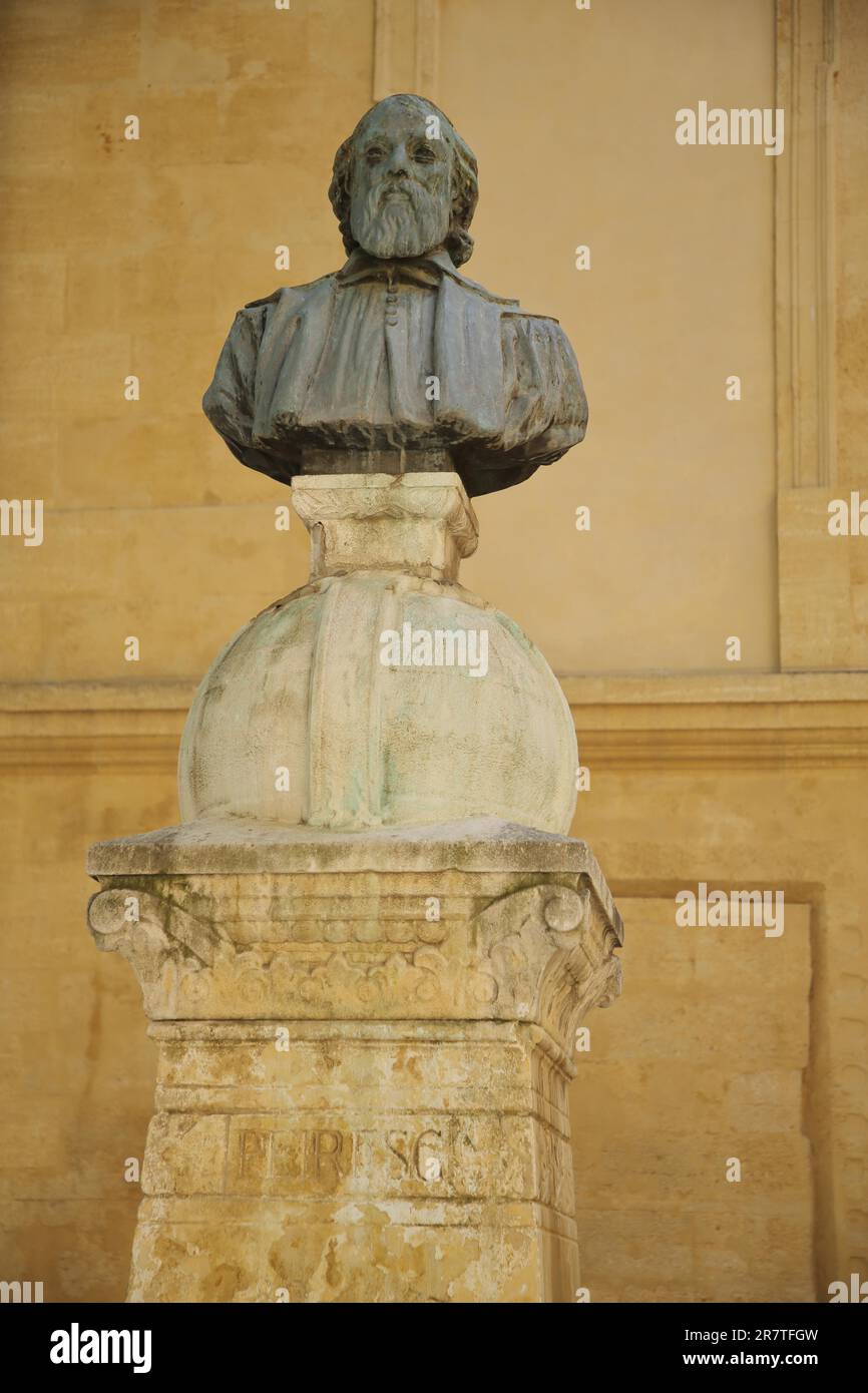 Monumento allo studioso francese Nicolas Claude Fabri de Peiresc nella Cattedrale di St-Sauveur, Saint, vista interna, busto, francese, Aix-en-Provence Foto Stock