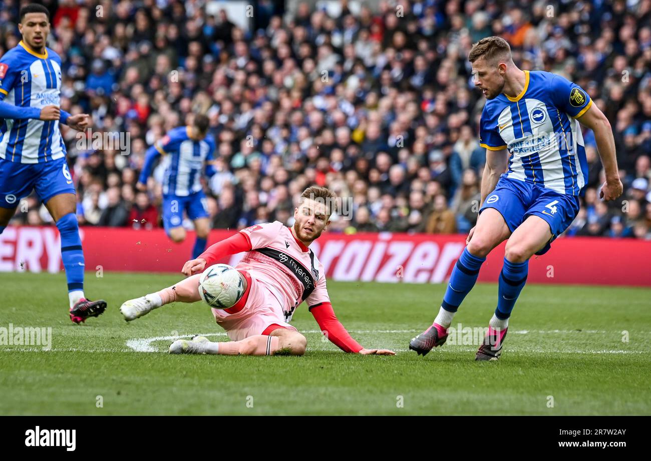 John McAtee durante la partita di calcio dei quarti di finale di fa Cup tra Brighton & Hove Albion FC e Grimsby Town FC, all'Amex Stadium, Brighton The 1 Foto Stock