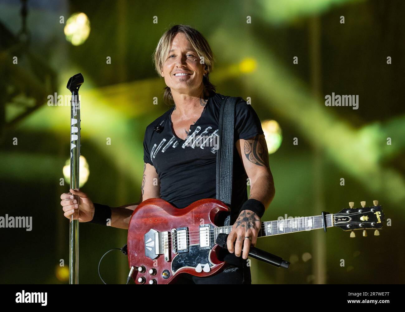 Keith Urban si esibisce durante il giorno 2 del CMA Fest al Nissan Stadium giovedì 9 giugno 2023, a Nashville, Tennessee. (Foto di: Amiee Stubbs/Images Foto Stock