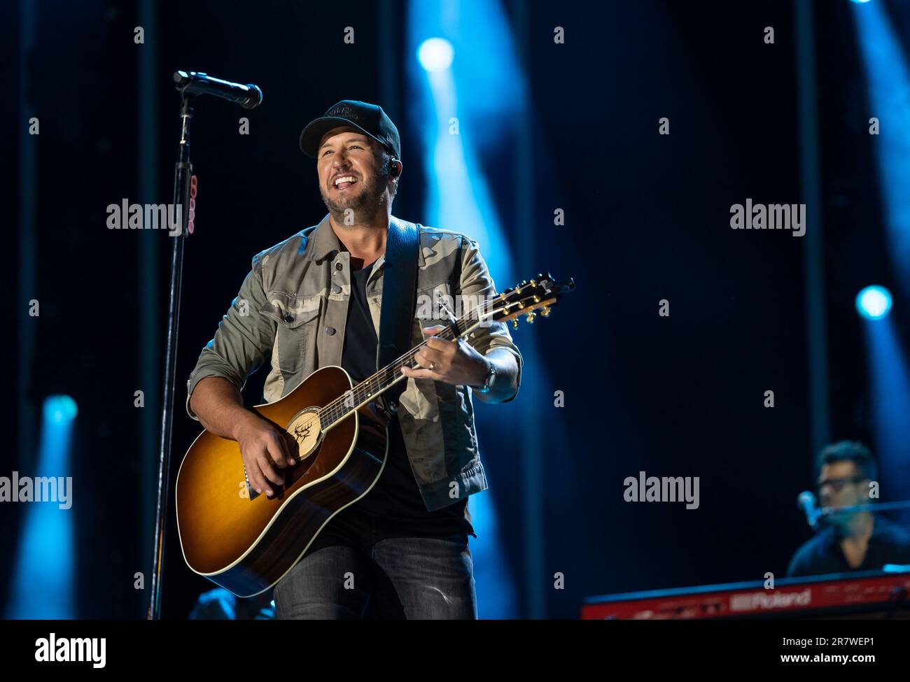 Luke Bryan si esibisce durante il giorno 4 del CMA Fest al Nissan Stadium giovedì 11 giugno 2023, a Nashville, Tennessee. (Foto di: Amiee Stubbs/Images Foto Stock