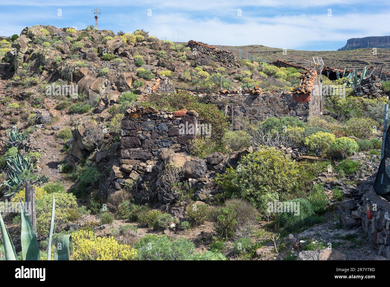 Crollato capannone in pietra nella frazione Gerian sulla Gomera, il piccolo villaggio si trova in cima al Barranco de Argaga sull'arcipelago delle canarie, il Foto Stock