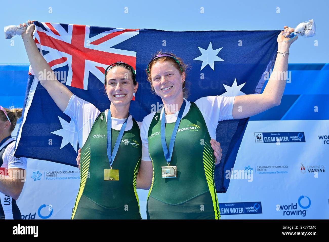 Varese, Italia. 18th giugno, 2023. Varese, Varese, Italia, 18 giugno 2023, Women's Pair Final A: Jessica Morrison - Annabelle Mcintyre (AUS) - 1 classificato durante la Coppa del mondo di voga 2023 II - Canoying Credit: Live Media Publishing Group/Alamy Live News Foto Stock