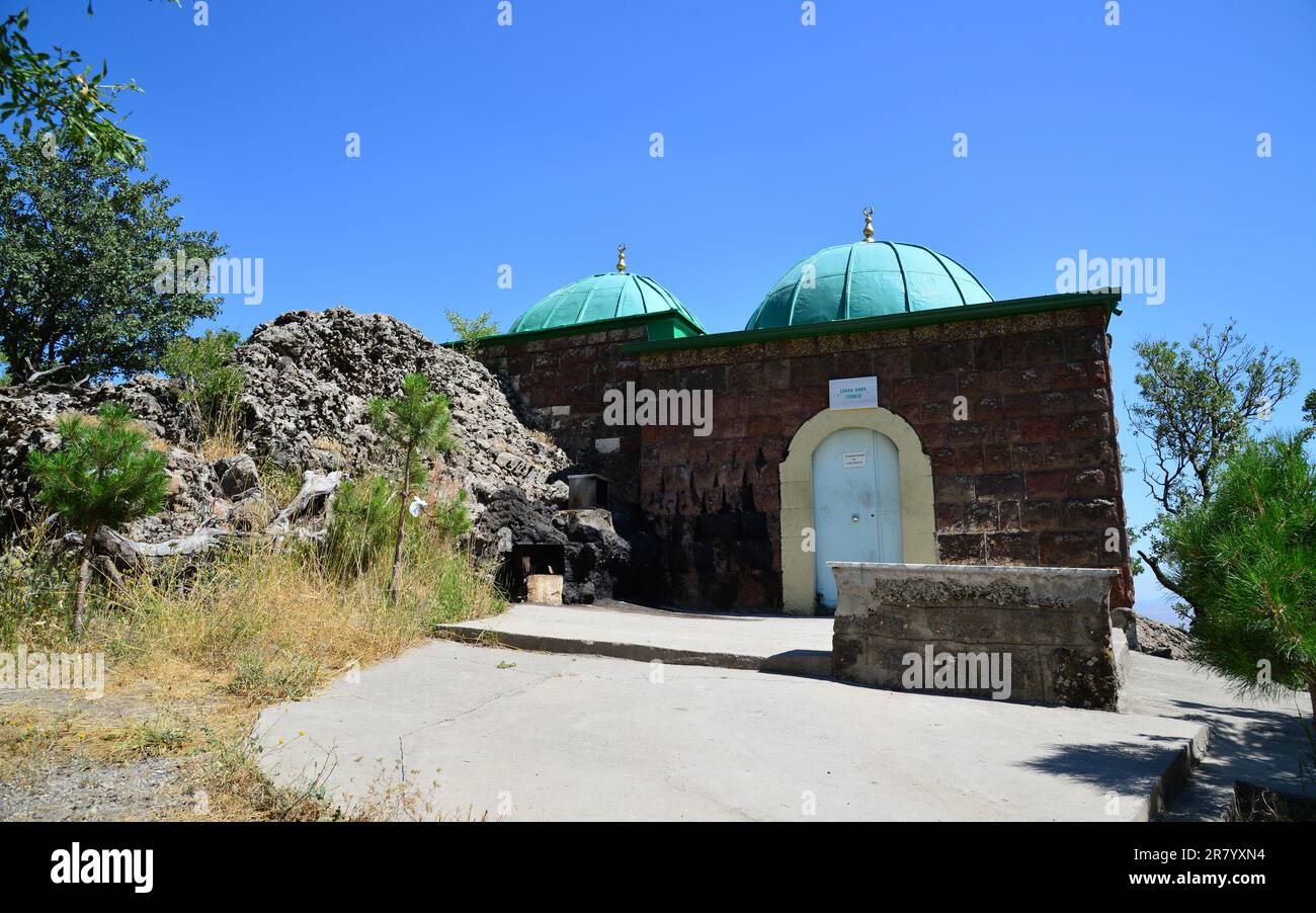 Tomba di Coban Dede a Mazgirt, Turchia. Foto Stock