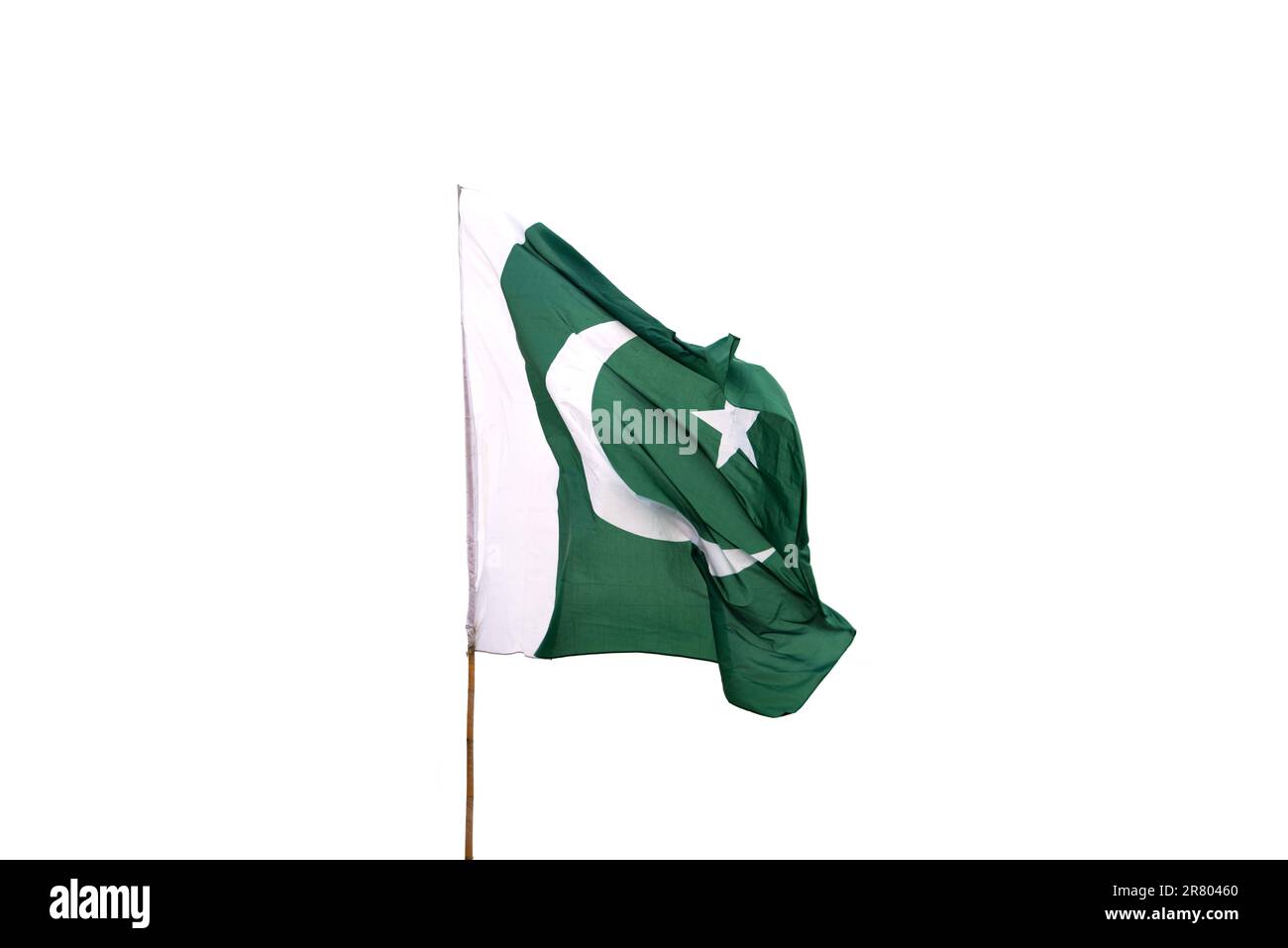 La bandiera nazionale del Pakistan vola nel cielo. Foto Stock