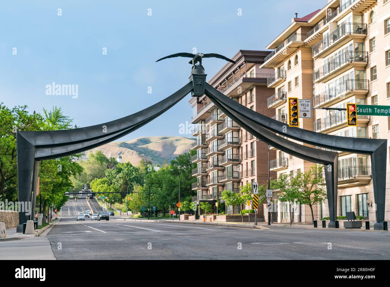 Salt Lake City, Utah - 23 maggio 2023: Chiesa di Gesù Cristo dei Santi degli ultimi giorni, monumento alla porta dell'Aquila a Salt Lake City, Utah, vicino a Capitol Hill. Il mon Foto Stock