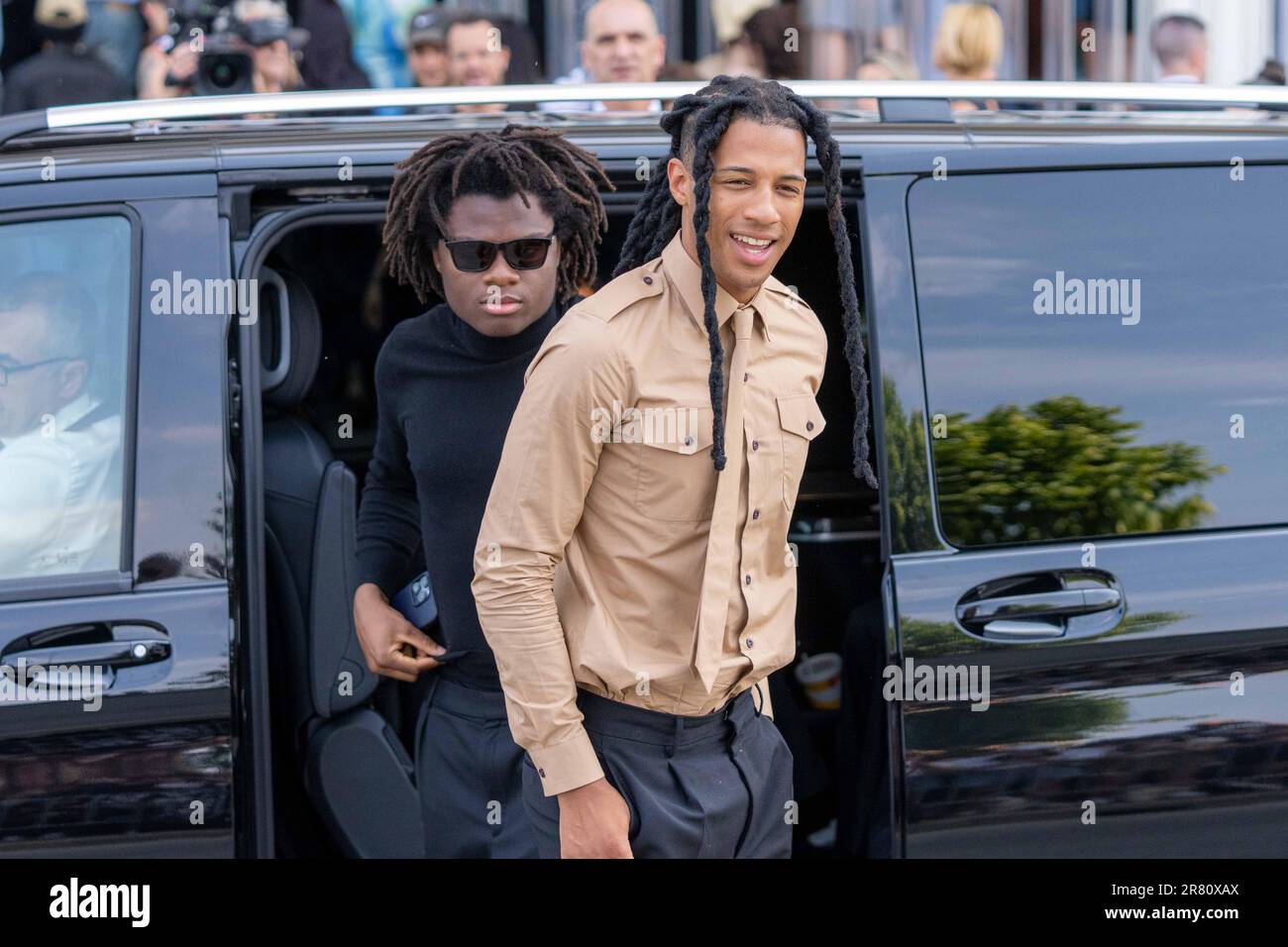 Milano, Italia. 08th giugno, 2022. Milano, settimana della moda di Milano, Primavera Estate 2024. Milano, Moda uomo, Primavera Estate 2024. Prada Fashion show arrivi foto: Guest Credit: Independent Photo Agency/Alamy Live News Foto Stock