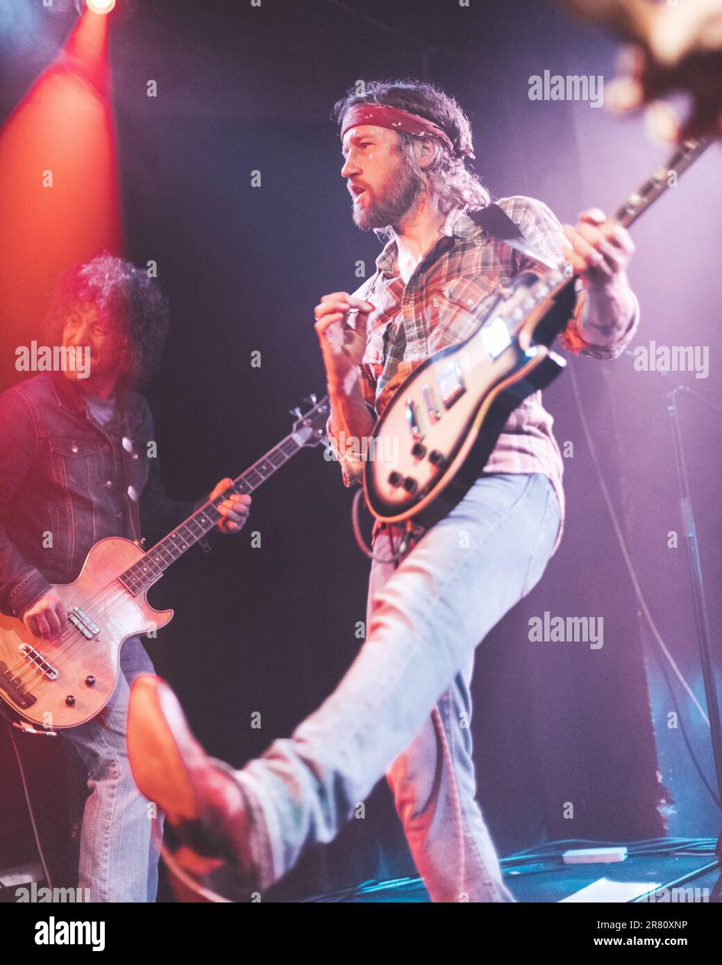 Chris Shiflett si esibisce al Night and Day Cafe (Manchester-Regno Unito) il 4th aprile 2019. Foto Stock